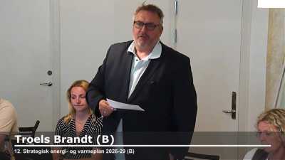 Se eller gense alle byrådsmøder fra Slagelse Kommune. Du kan springe i videoen ved at klikke på de enkelte punkter i dagsordenen.